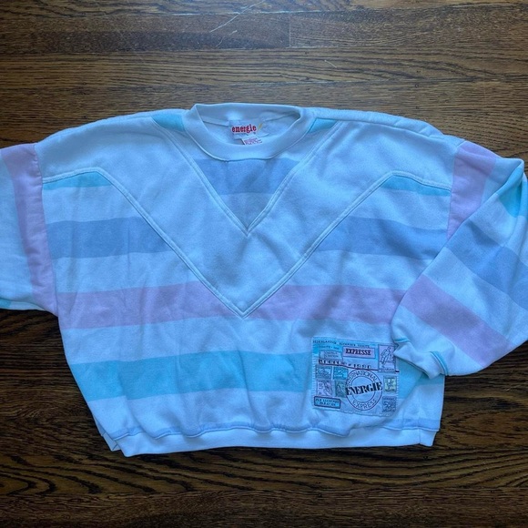 5/$15 MUST BUNDLE Energie vintage crewneck striped passport cropped sweatshirt - Picture 1 of 3